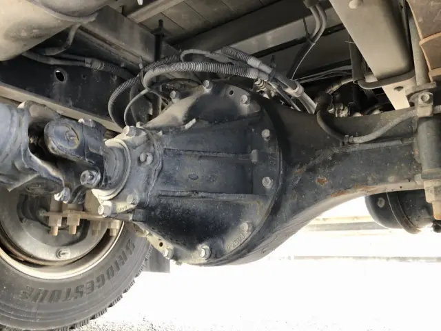 いすゞ フォワード 2RG-FTR90U2(2WD)の写真32