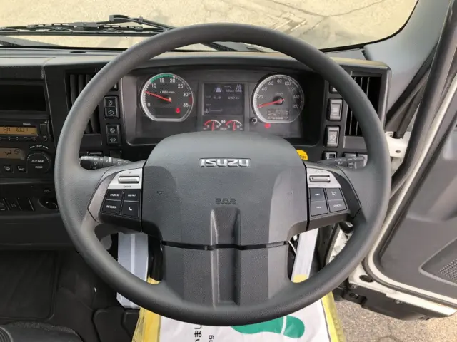 いすゞ フォワード 2RG-FTR90U2(2WD)の写真37