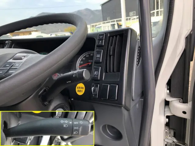 いすゞ フォワード 2RG-FTR90U2(2WD)の写真38