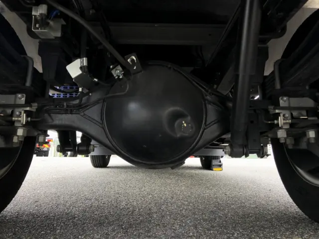 いすゞ エルフ 2TG-NMR88M(2WD)の写真9