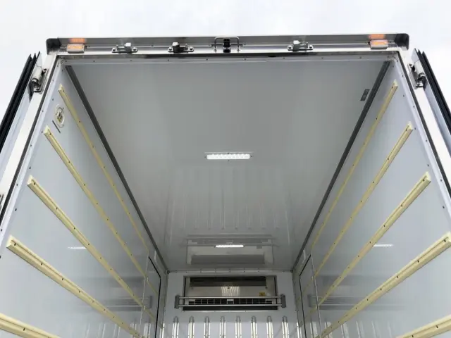 いすゞ エルフ 2TG-NMR88M(2WD)の写真18