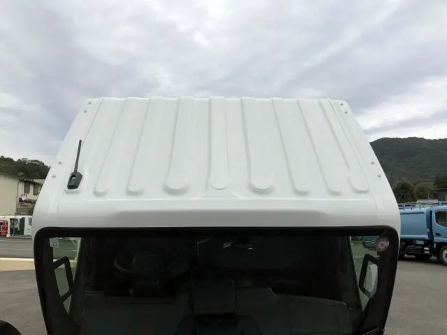 いすゞ エルフ 2TG-NMR88M(2WD)の写真27