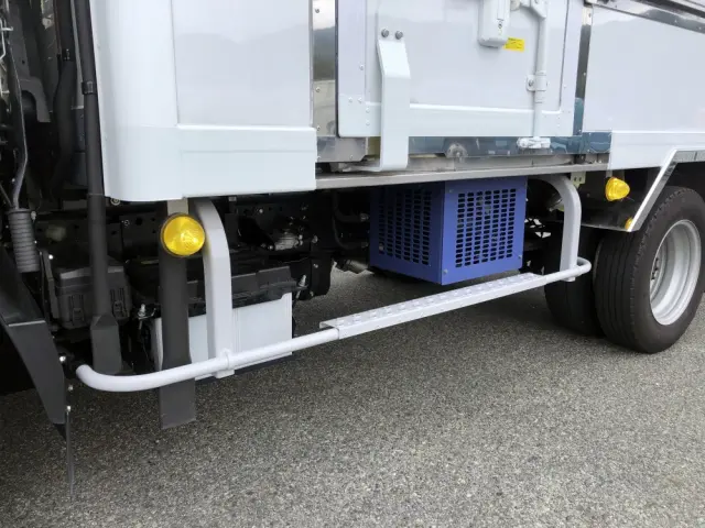 いすゞ エルフ 2TG-NMR88M(2WD)の写真29