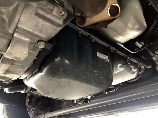 いすゞ エルフ 2TG-NMR88M(2WD)の写真32