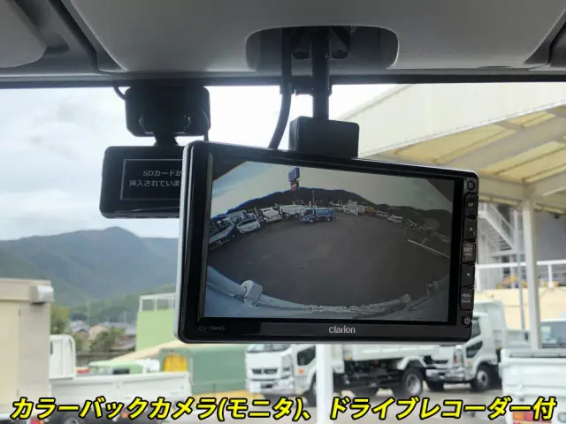 いすゞ エルフ 2TG-NMR88M(2WD)の写真40