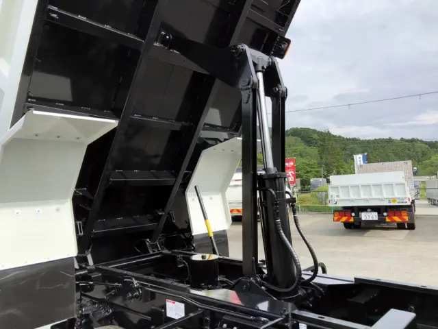 三菱 ファイター 2KG-FK62FZ(2WD)の写真23