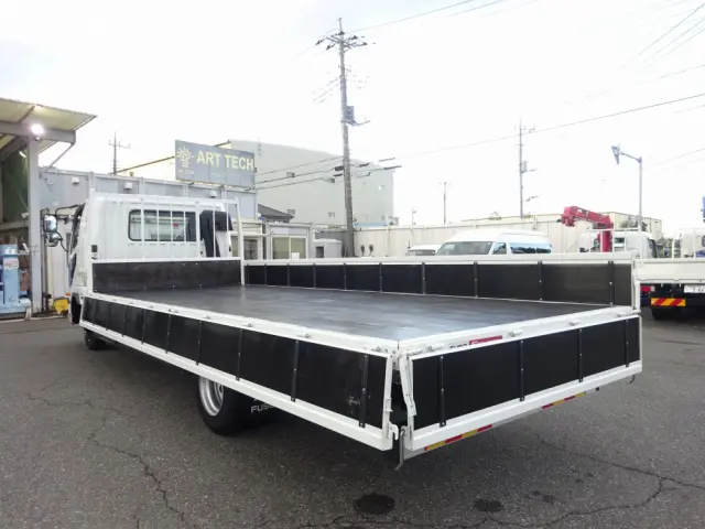 三菱 ファイター 2KG-FK62Fの写真6