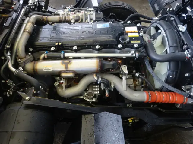 三菱 ファイター 2KG-FK62Fの写真10