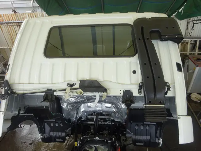 三菱 ファイター 2KG-FK62Fの写真23