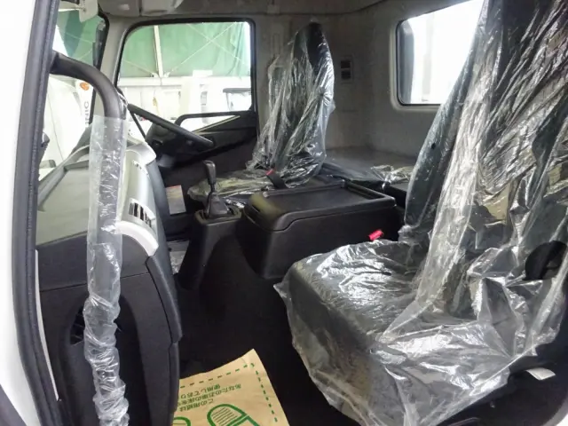 三菱 ファイター 2KG-FK62Fの写真34