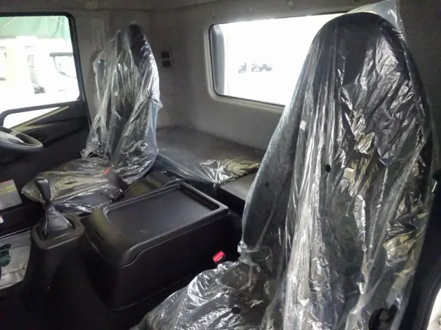 三菱 ファイター 2KG-FK62Fの写真39