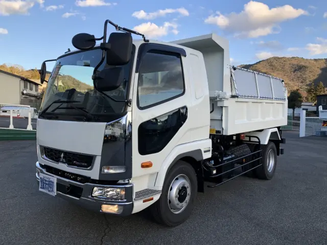 三菱 ファイター 2KG-FK62FZ(2WD)の写真1