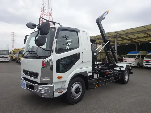 三菱 ファイター 2KG-FK62FZ(2WD)の写真1