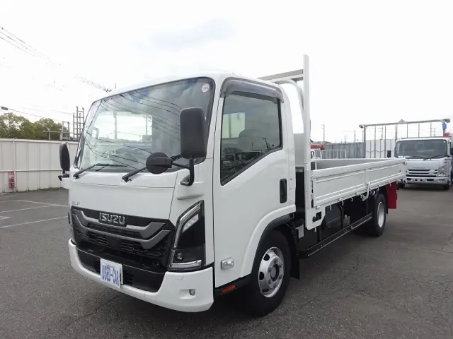いすゞ エルフ 2RG-NPR88YM(2WD)の写真1