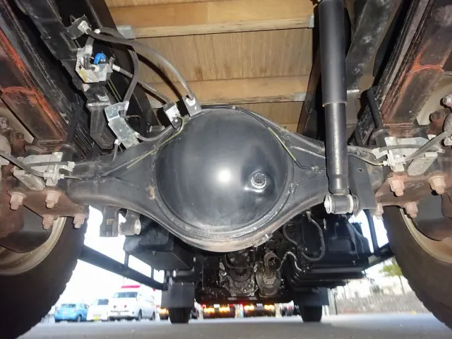 いすゞ エルフ 2RG-NPR88YM(2WD)の写真9