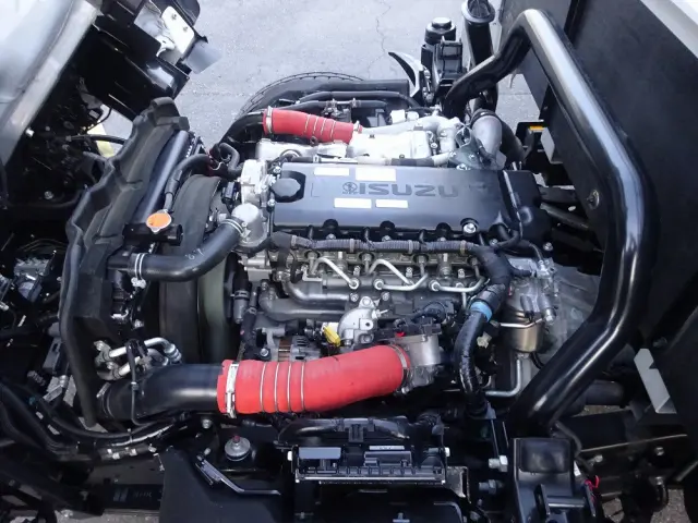 いすゞ エルフ 2RG-NPR88YM(2WD)の写真10