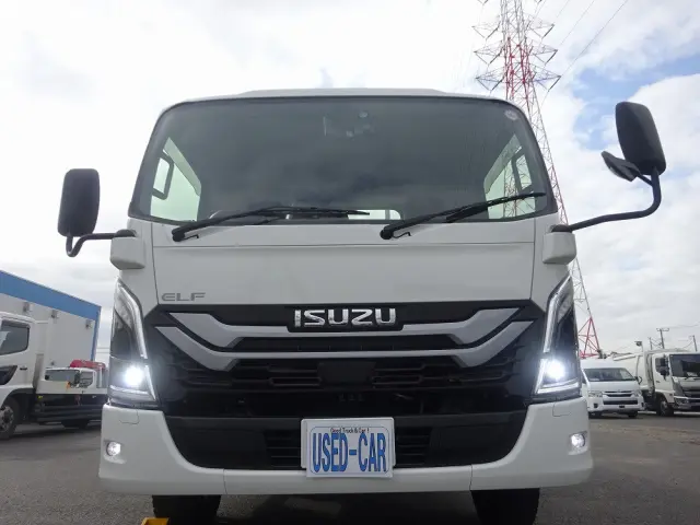 いすゞ エルフ 2RG-NPR88YM(2WD)の写真23