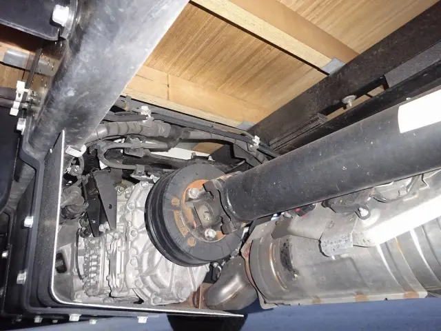 いすゞ エルフ 2RG-NPR88YM(2WD)の写真28