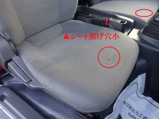 いすゞ エルフ 2RG-NPR88YM(2WD)の写真46