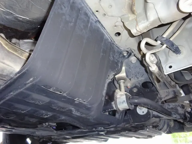 トヨタ ハイエース CBF-TRH226S(4WD)の写真29