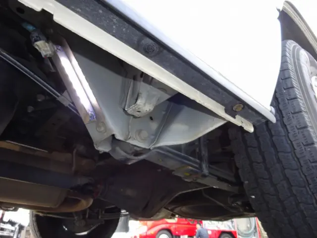 トヨタ ハイエース CBF-TRH226S(4WD)の写真33