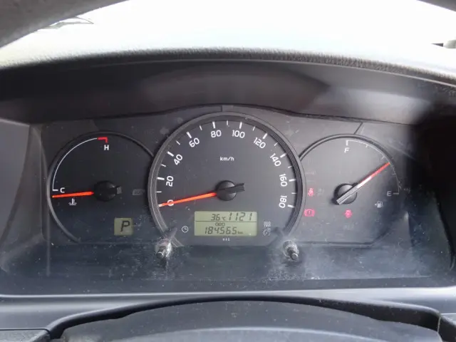 トヨタ ハイエース CBF-TRH226S(4WD)の写真49