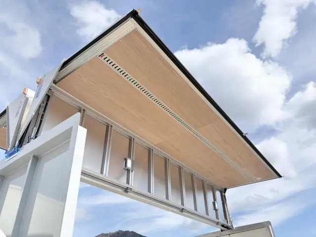 いすゞ フォワード 2RG-FRR90S4(2WD)の写真19