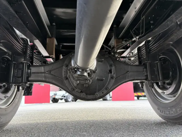 いすゞ フォワード 2RG-FRR90S4(2WD)の写真31