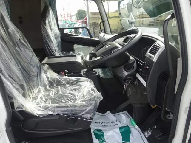 三菱 ファイター 2KG-FK62FZ(2WD)の写真4