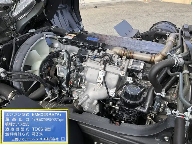 三菱 ファイター 2KG-FK62FZ(2WD)の写真10