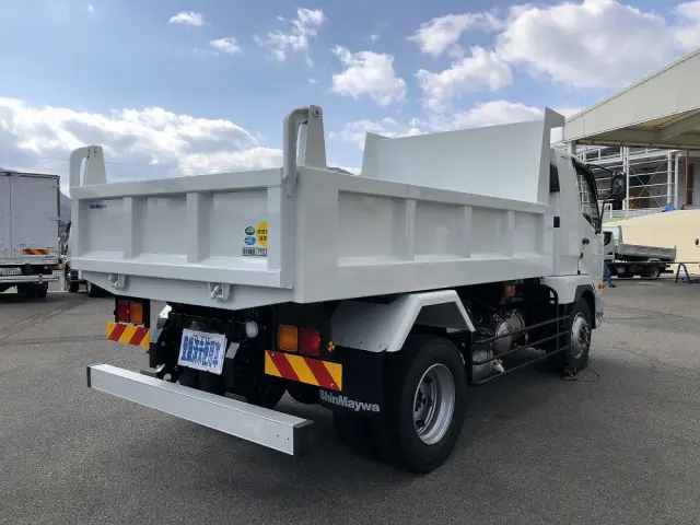 三菱 ファイター 2KG-FK62FZ(2WD)の写真2