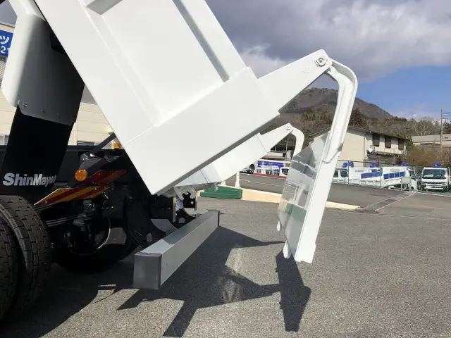 三菱 ファイター 2KG-FK62FZ(2WD)の写真14