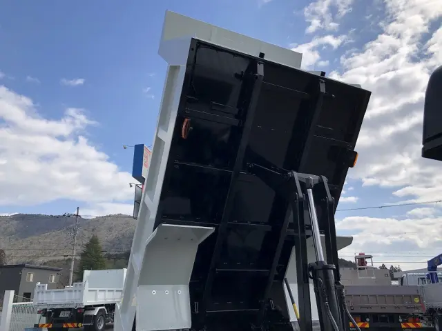 三菱 ファイター 2KG-FK62FZ(2WD)の写真16