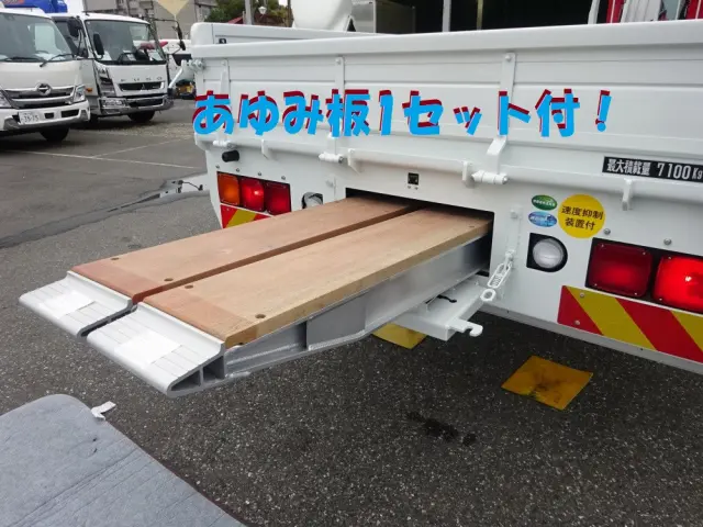 三菱 ファイター 2KG-FK62FZ(2WD)の写真7
