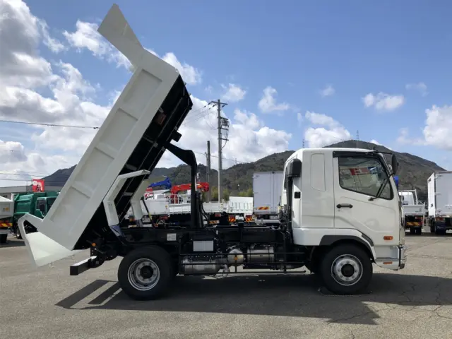 三菱 ファイター 2KG-FK62FZ(2WD)の写真7