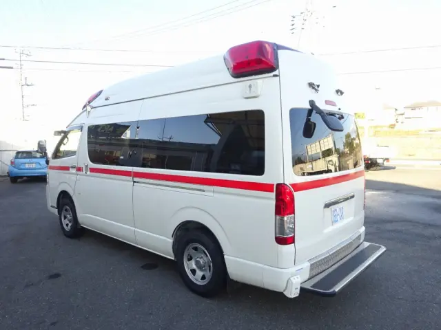 トヨタ ハイエースバン CBF-TRH226S(4WD)の写真6