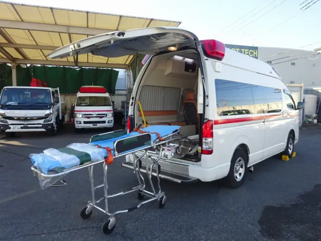 トヨタ ハイエースバン CBF-TRH226S(4WD)の写真28