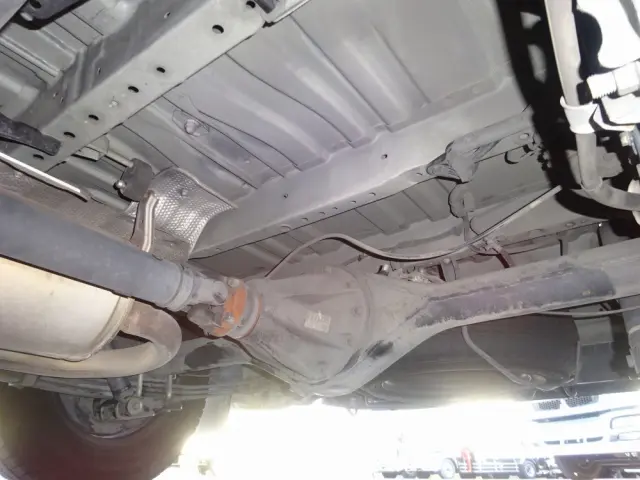 トヨタ ハイエースバン CBF-TRH226S(4WD)の写真33