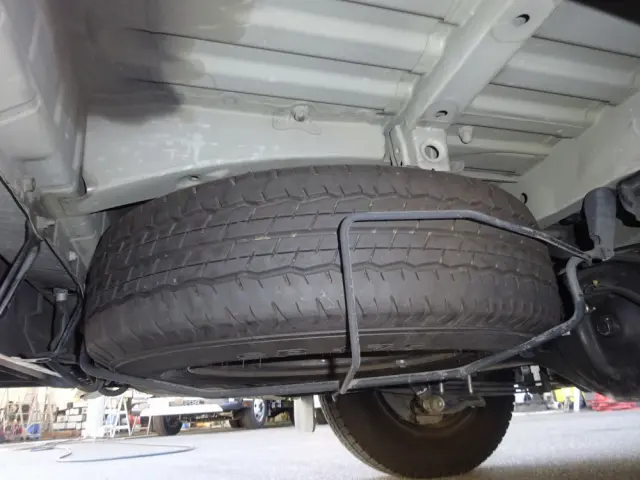 トヨタ ハイエースバン CBF-TRH226S(4WD)の写真43