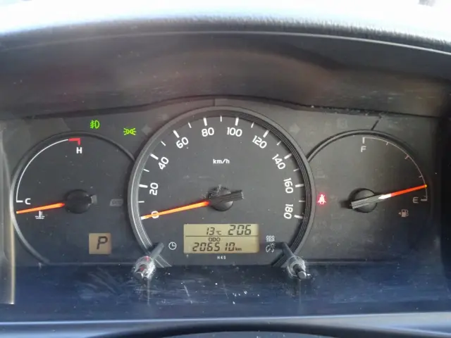 トヨタ ハイエースバン CBF-TRH226S(4WD)の写真49