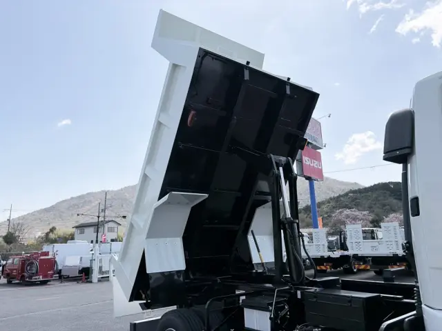 三菱 ファイター 2KG-FK62FZ(2WD)の写真16