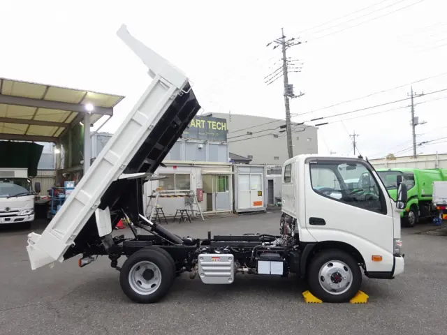 日野 デュトロ 2KG-XZU675T(4WD)の写真7