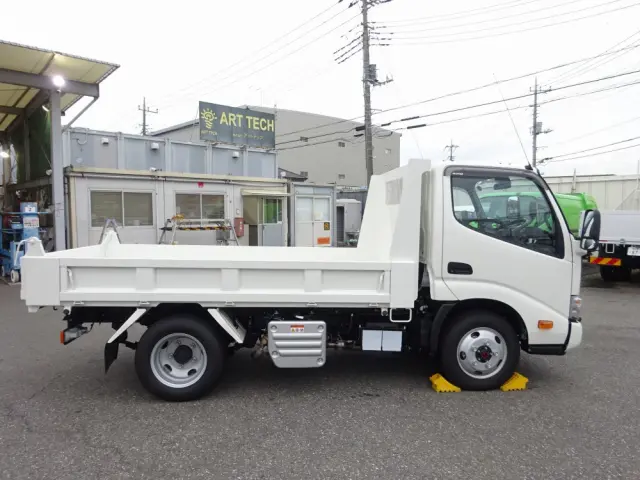 日野 デュトロ 2KG-XZU675T(4WD)の写真13