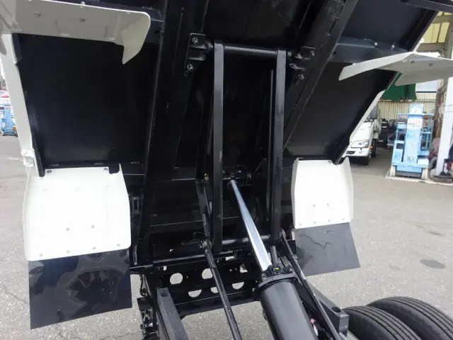 日野 デュトロ 2KG-XZU675T(4WD)の写真17