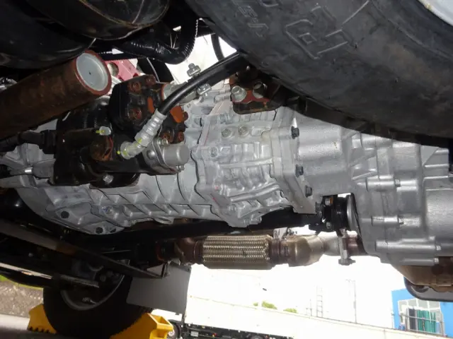 日野 デュトロ 2KG-XZU675T(4WD)の写真28