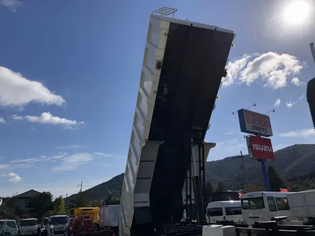 日野 プロフィア BDG-FR1EXYG(6x2)の写真22