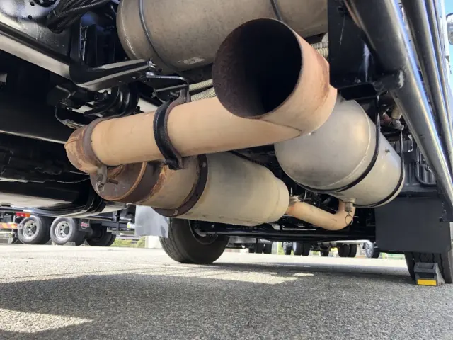 日野 プロフィア BDG-FR1EXYG(6x2)の写真31