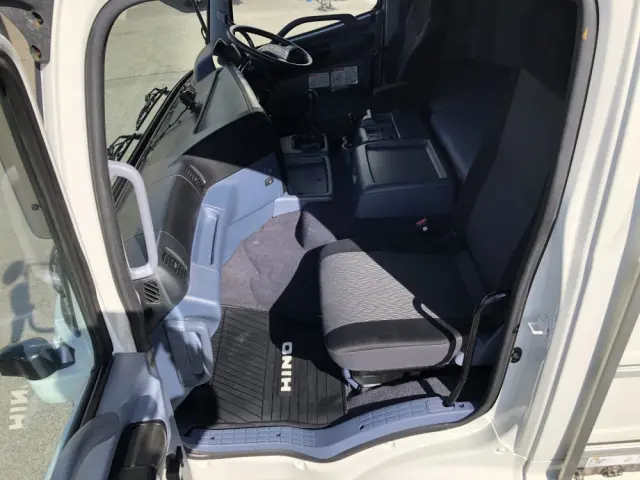 日野 プロフィア BDG-FR1EXYG(6x2)の写真32