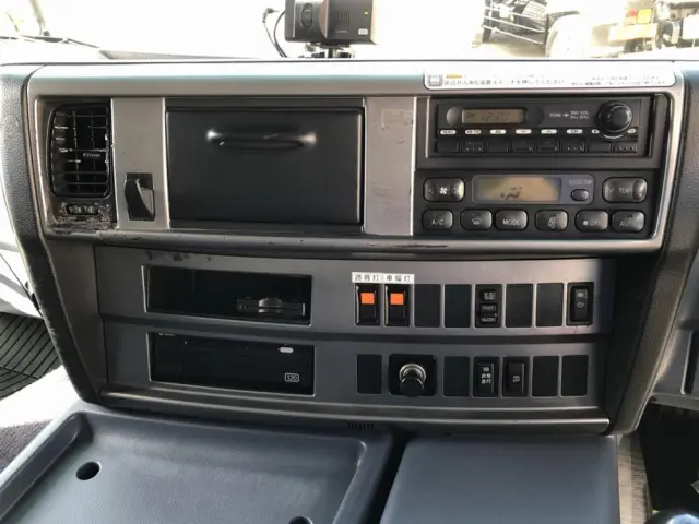 日野 プロフィア BDG-FR1EXYG(6x2)の写真36