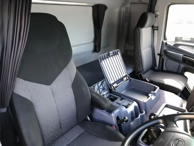 日野 プロフィア BDG-FR1EXYG(6x2)の写真38